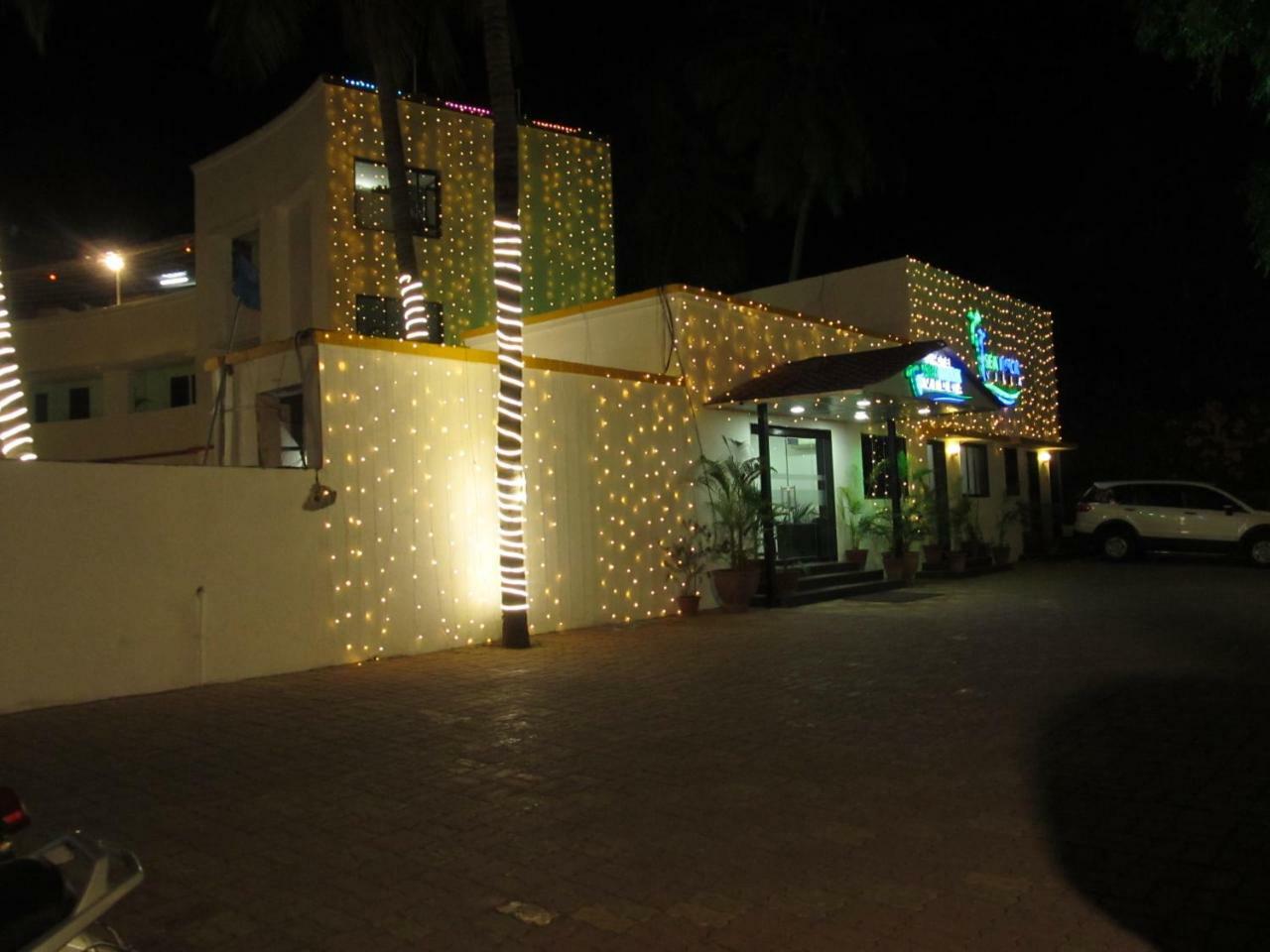 Hotel Sea Rock Villa Daman Extérieur photo