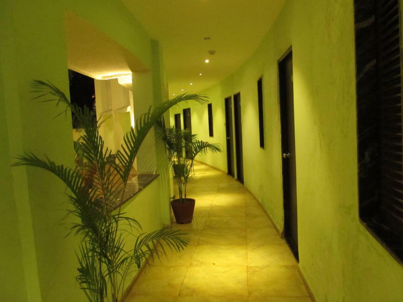 Hotel Sea Rock Villa Daman Extérieur photo
