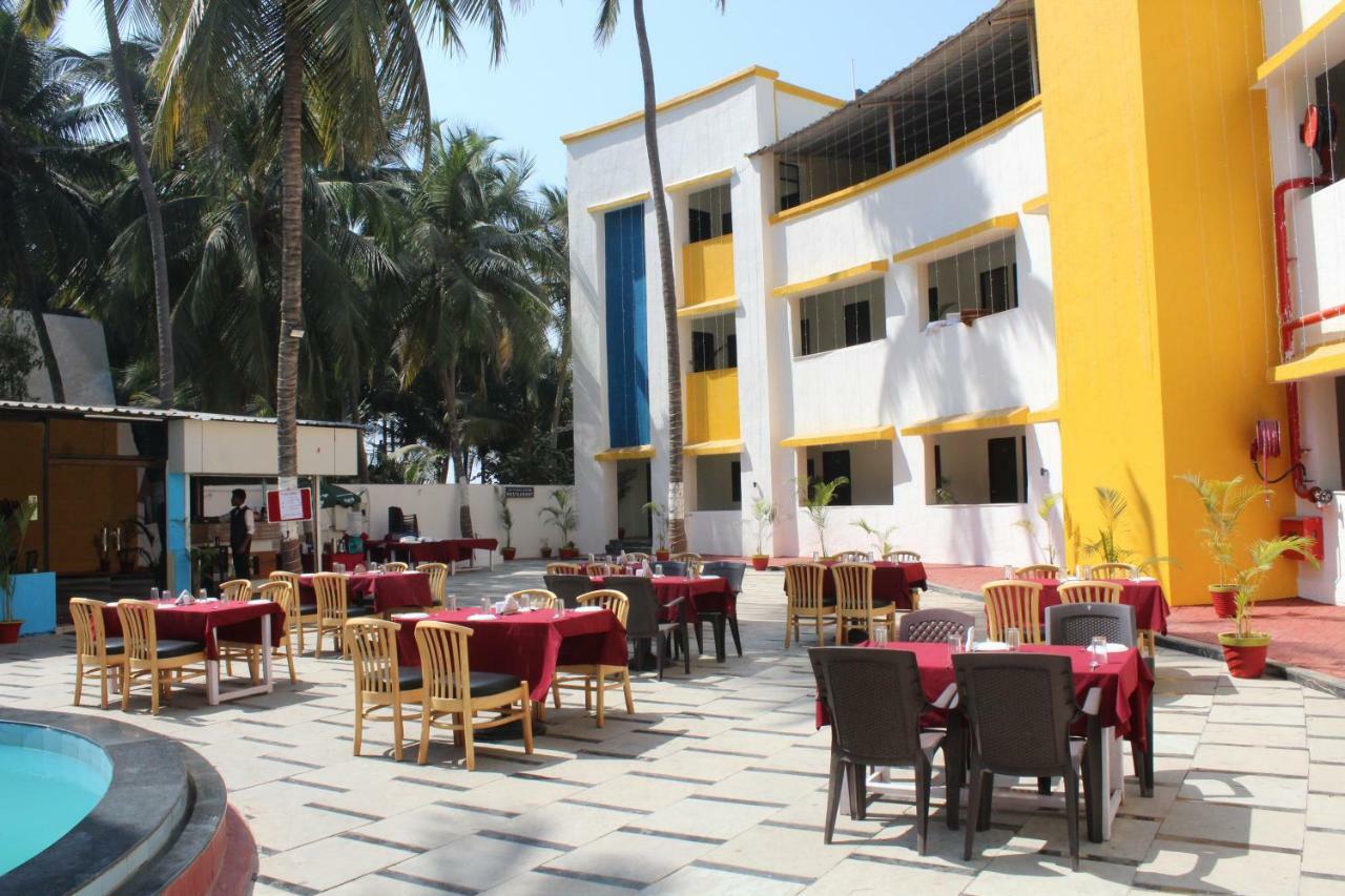 Hotel Sea Rock Villa Daman Extérieur photo
