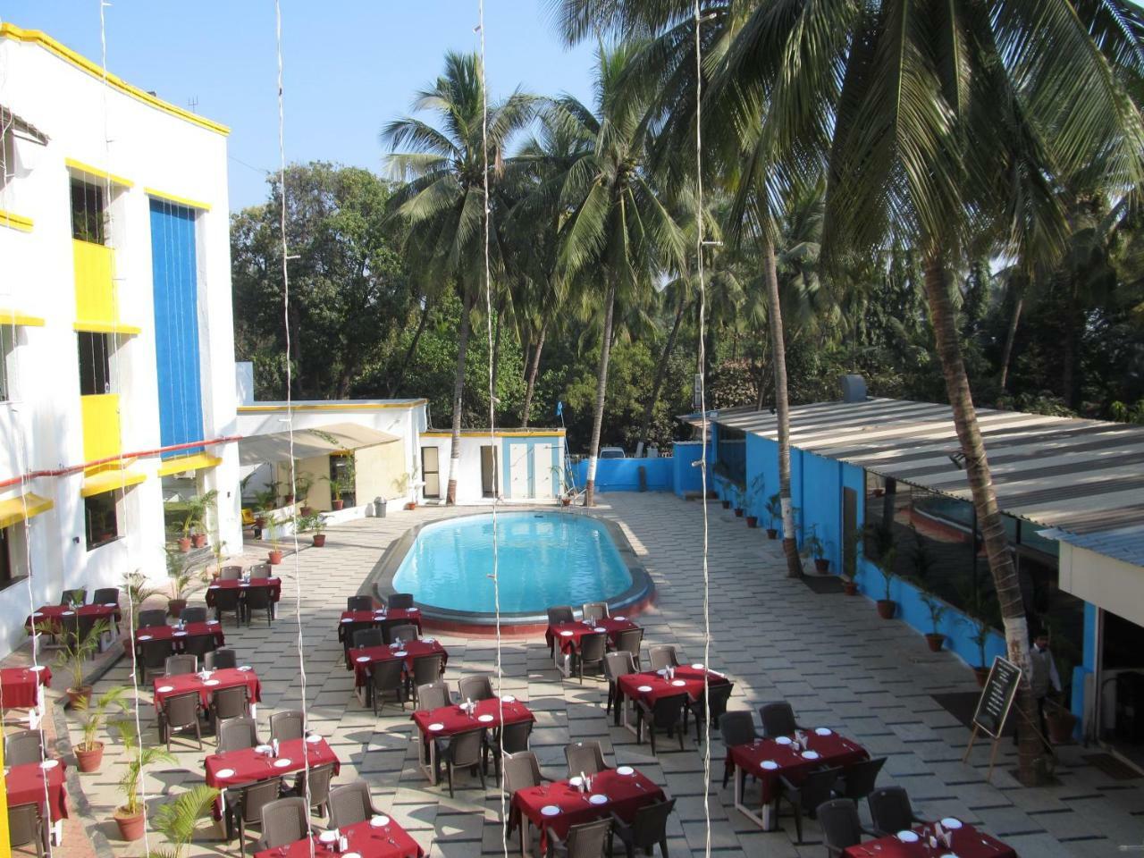 Hotel Sea Rock Villa Daman Extérieur photo