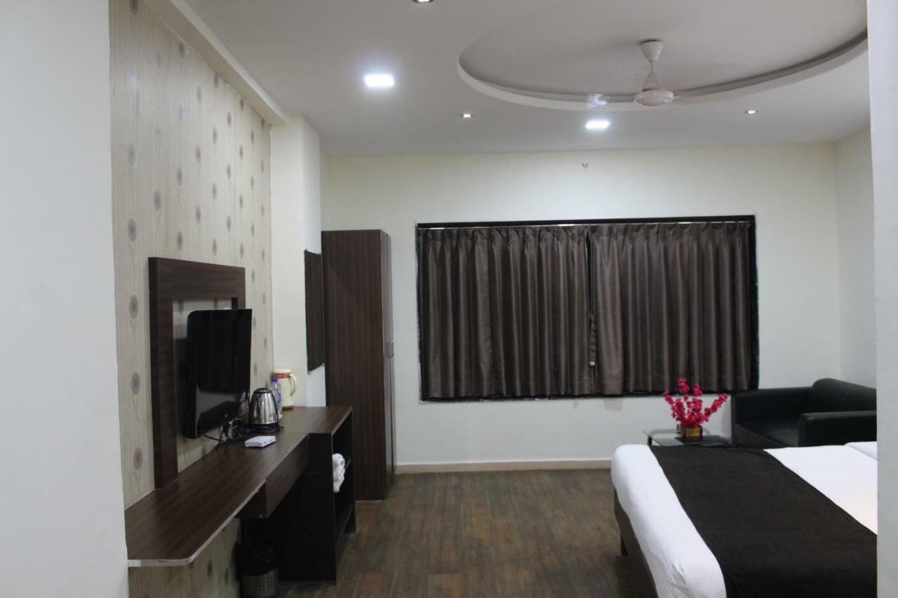 Hotel Sea Rock Villa Daman Extérieur photo